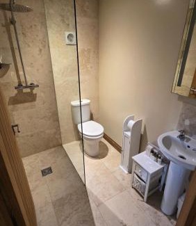 Weaverthorpe Hotel | The Star Inn, Weaverthorpe