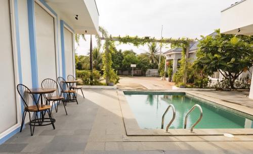 Kampot Hotel | The Step Hotel kampot