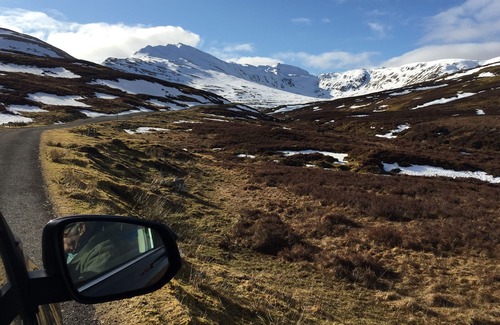 Tummel Bridge Cottage | The Studio Holiday Cottage is set in an ideal location to visit Scotland.