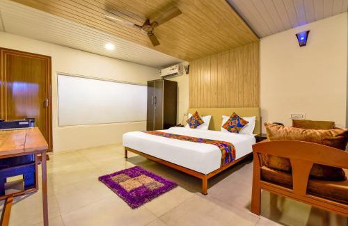 Morjim Hotel | The Sunbliss Cottages