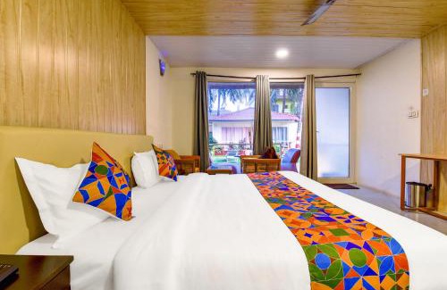 Morjim Hotel | The Sunbliss Cottages