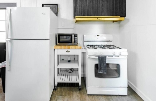 Heart of Lubbock House | The Time Machine - 2BR/1BA - Pet Friendly
