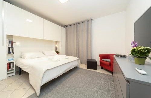 Fiumicino Apartment | The Top Floor - Rome FCO Airport
