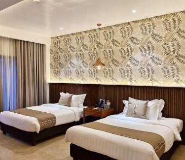 Luzon Resort | The Tropics at MacArthur Park