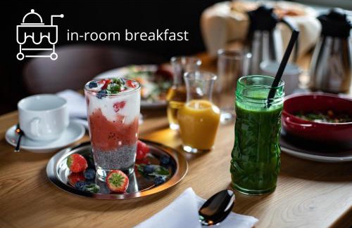 Karlin Hotel | The Viaduct - Suites & More