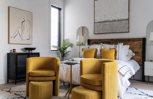 The Heights Apartment | The View 20 Min to NYC Breakfast Included - C