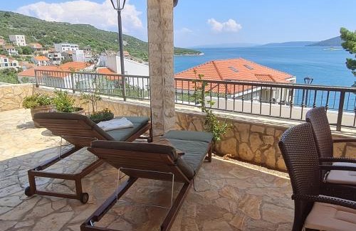 Vinisce Apartment | The View