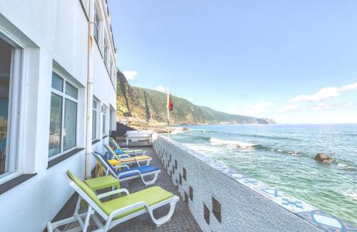 Sao Vicente Hostel | The Waves Hostel