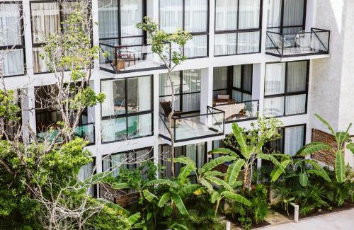 Tulum Hotel | The Waves Tulum by BNB Experience