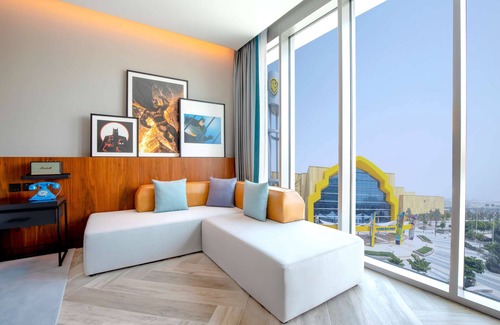 Abu Dhabi Resort | The WB Abu Dhabi, Curio Collection by Hilton