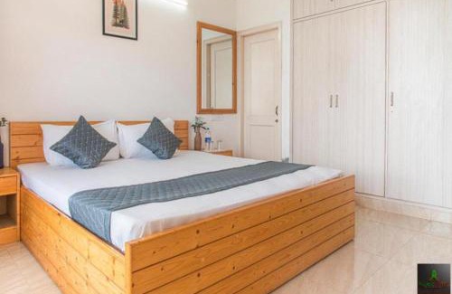 Dharampur Apartment | The Western Heights I Serviced Apartments I Pvt Balcony I Lift I Peacefull Area I Family Accomodation I Kasauli By Exotic Stays