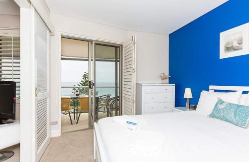 Scarborough Apartment | The White Pearl Apartment Direct Ocean Views Top Floor