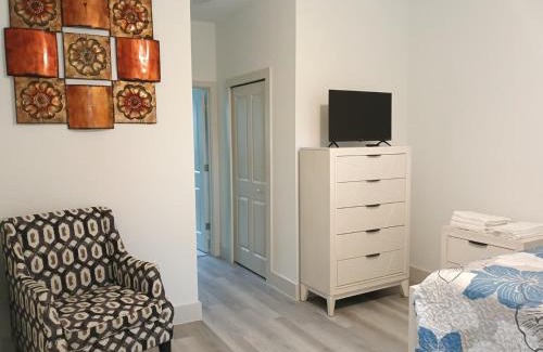 Ocala House | THE WHOLE HOUSE, QUIET COZY HOME 4 Bed 3 bath