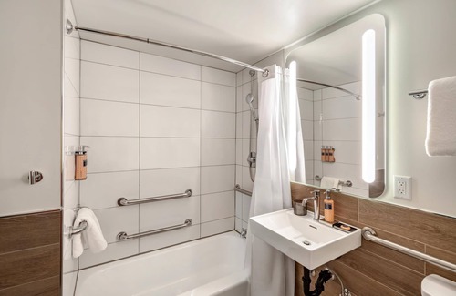 Downtown Anchorage Hotel | The Wildbirch Hotel - JDV by Hyatt