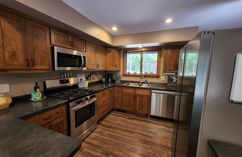 Hayward House | The Wolf Den - A Wooded Hideaway