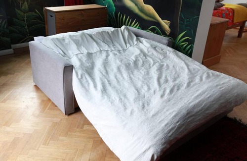 Folkingham Apartment | The Writer's Studio (stylish garden guesthouse)