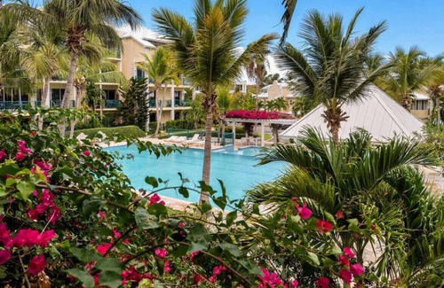 The Bight Apartment | The Yacht Club - Extra Large 2 Bedroom Condo