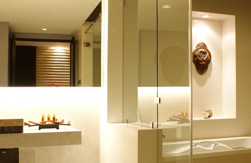 North Pattaya Hotel | The Zign Premium Villa