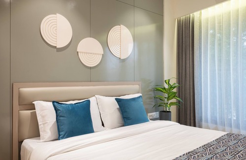 Gandhinagar Hotel | The Zuree Hotel
