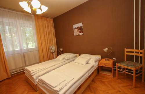 Komarom Apartment | Thermál Apartmanház
