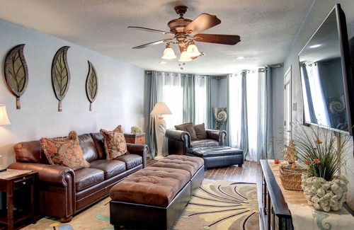 Port Aransas Condo | Third Floor Seabatical Condo in Mustang Island by Redawning