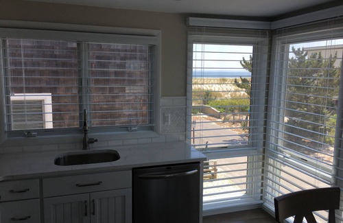 Ship Bottom House | THIRD FROM THE BEACH - OCEAN & BAY VIEWS FROM THE ROOFTOP; SUNRISES & SUNSETS