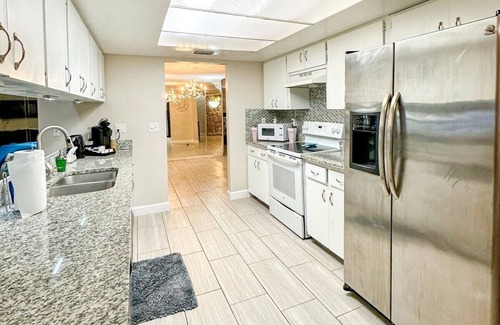 Harbor Bluffs House | This house is a 7 bedroom(s), 4.5 bathrooms, located in Largo, FL.