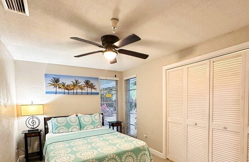 Harbor Bluffs House | This house is a 7 bedroom(s), 4.5 bathrooms, located in Largo, FL.