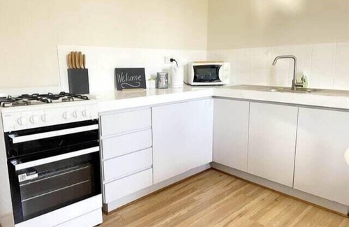 South Fremantle House | This house is a 1 bedroom(s), 1 bathrooms, located in South Fremantle, WA.