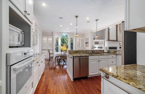 Harbor Springs House | This house is a 3 bedroom(s), 3 bathrooms, located in Harbor Springs, MI.