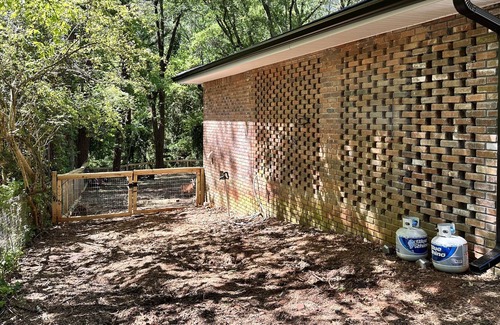 Stone Mountain RV Rental | This listing is ONLY for an RV PARKING SPOT with utility hook-ups!