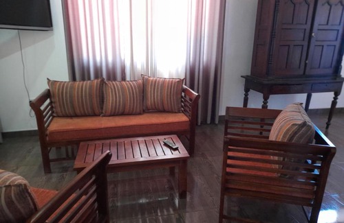 Katugastota House | Thiven's Home Stay