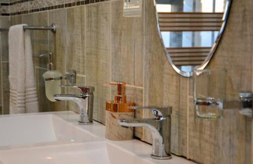 Merrivale House | Thornville Guest house Platinum