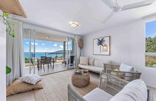 Airlie Beach Apartment | Three B Airlie 2 bedroom unit Seaviews & Pool