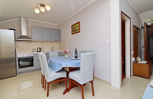 Brna Apartment | Three bedroom apartment near beach Brna, Korčula (A-4463-b)