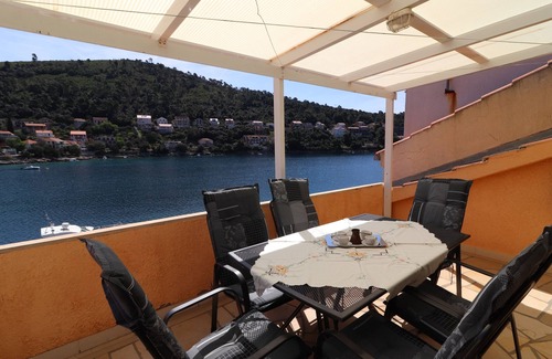 Brna Apartment | Three bedroom apartment near beach Brna, Korčula (A-4463-b)