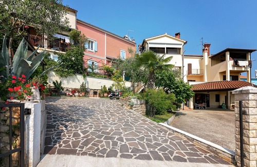 Vrsar Apartment | Three bedroom apartment with balcony Vrsar, Poreč (A-14164-a)