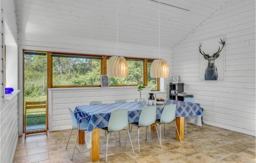 Faarevejle House | Three-Bedroom Holiday Home In Farevejle
