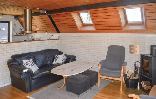 Haslevgarde House | Three-Bedroom Holiday Home In Hadsund