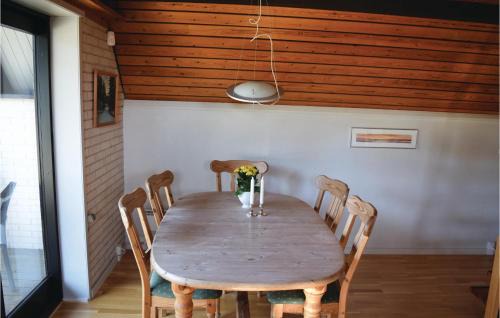 Haslevgarde House | Three-Bedroom Holiday Home In Hadsund