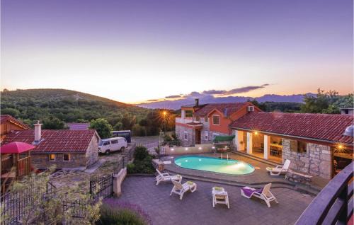 Krusevo House | Three-Bedroom Holiday Home In Krusevo