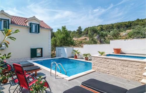 Sutivan House | Three-Bedroom Holiday Home In Sutivan