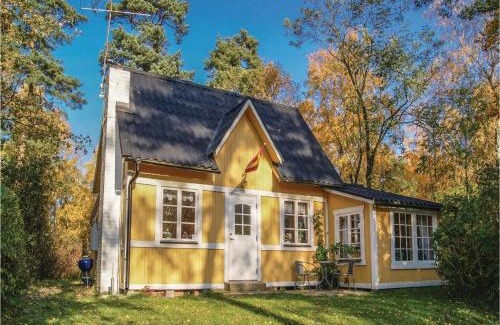 Gamla Staden-Sandskogen House | Three-Bedroom Holiday Home In Ystad