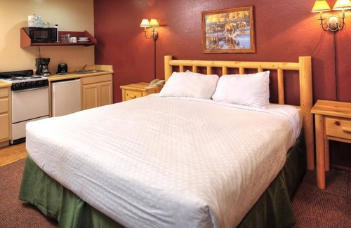 Kohls Ranch Resort | Three Modish Units! Family & Friends Getaway! 4 Seasons Recreation, Pool