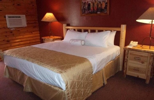 Kohls Ranch Resort | Three Modish Units! Family & Friends Getaway! 4 Seasons Recreation, Pool