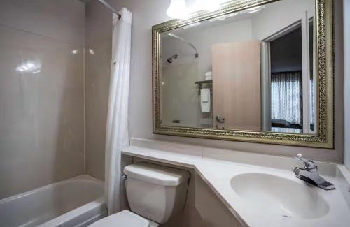 Fort Wayne Hotel | Three Rivers Motel