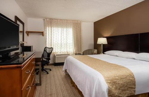 Fort Wayne Hotel | Three Rivers Motel