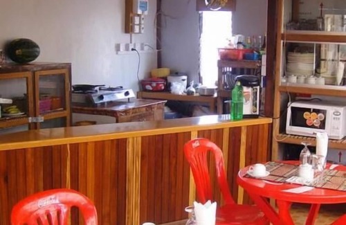 Nyaungshwe Bed & Breakfast | Three Seasons Inn & Spa