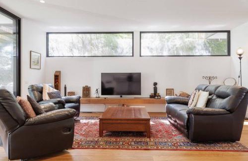 Bonbeach House | Ti Tree House - Live like a Bonbeach Local