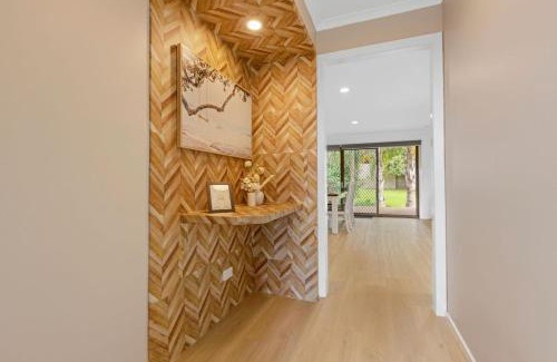 Lake Bunga House | Tidal Escape